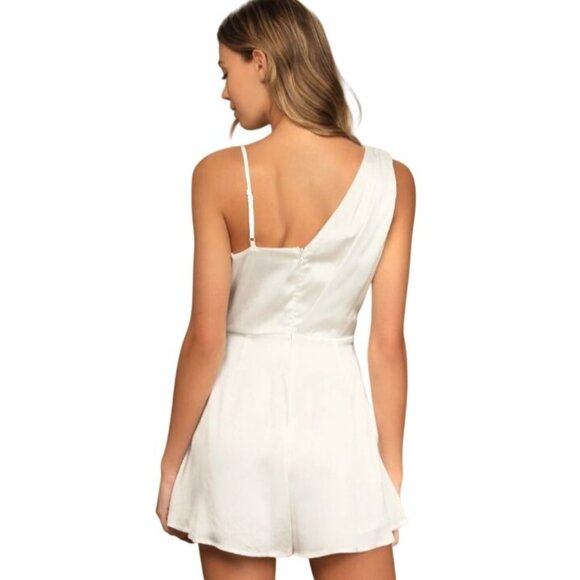 NEW‎ Lulus Likely Lover Ivory Satin Asymmetrical Cowl Neck Romper 2" Inseam XL - Picture 2 of 16